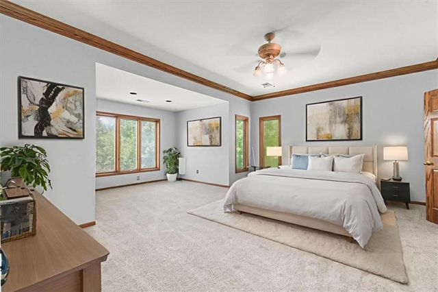 2525 SE Nottingham Drive, Lee's Summit, MO 64063