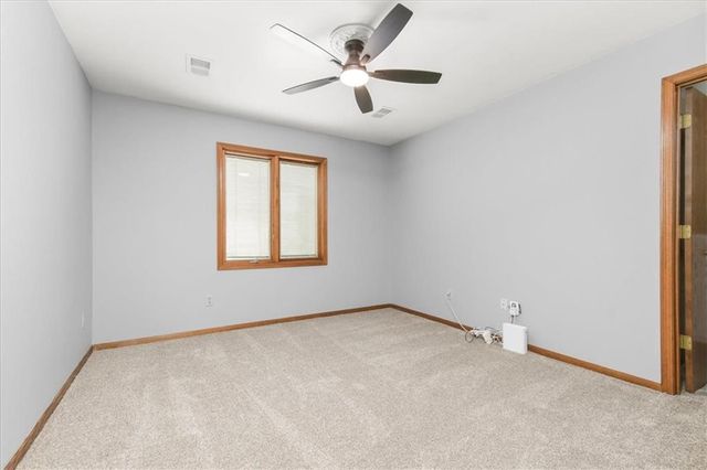 2525 SE Nottingham Drive, Lee's Summit, MO 64063