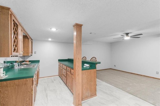2525 SE Nottingham Drive, Lee's Summit, MO 64063
