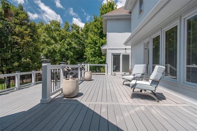 2525 SE Nottingham Drive, Lee's Summit, MO 64063
