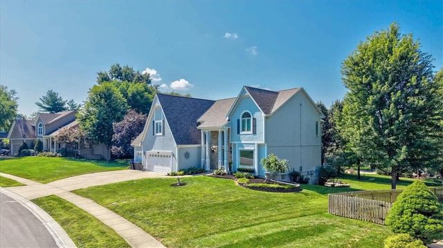 2525 SE Nottingham Drive, Lee's Summit, MO 64063