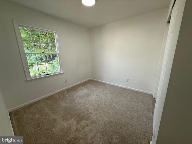 5 GENARD CT, Mantua, NJ 08051