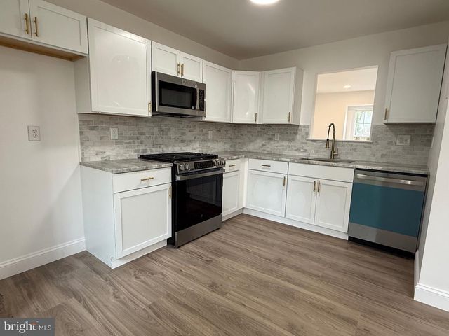 5 GENARD CT, Mantua, NJ 08051