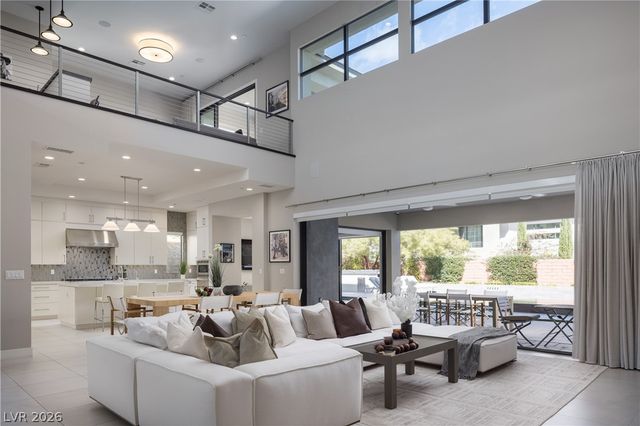 11454 Ruby Falls Way, Las Vegas, NV 89135