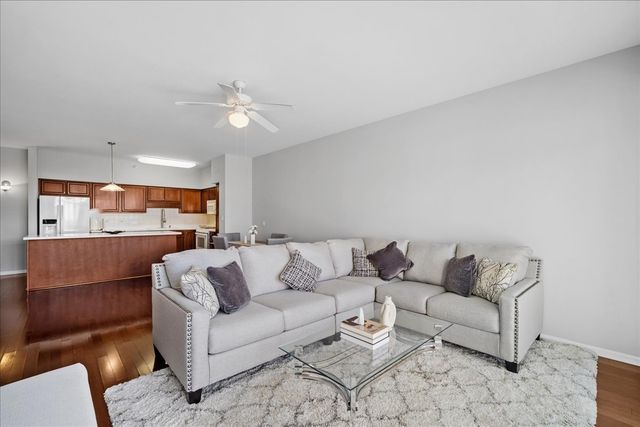 5055 Madison Street 601, Skokie, IL 60077