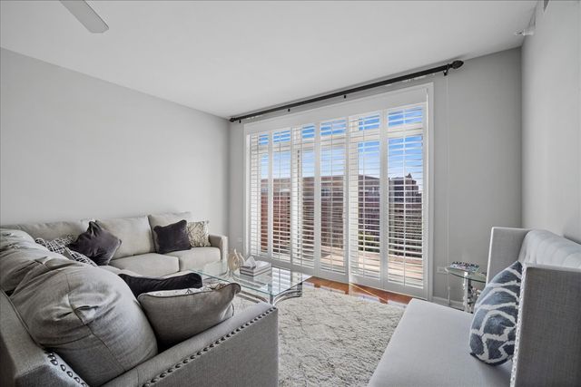 5055 Madison Street 601, Skokie, IL 60077