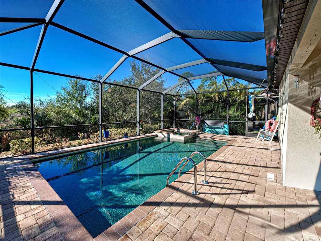 Image 2 of property listing at 12781 CINQUETERRE DRIVE, Venice, FL 34293
