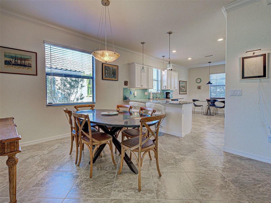 Image 18 of property listing at 12781 CINQUETERRE DRIVE, Venice, FL 34293