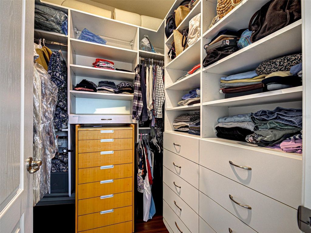 Image 24 of property listing at 12781 CINQUETERRE DRIVE, Venice, FL 34293