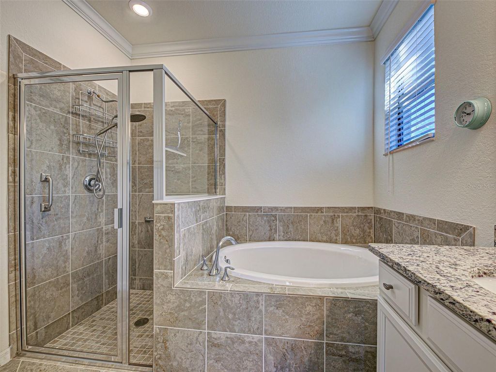 Image 26 of property listing at 12781 CINQUETERRE DRIVE, Venice, FL 34293