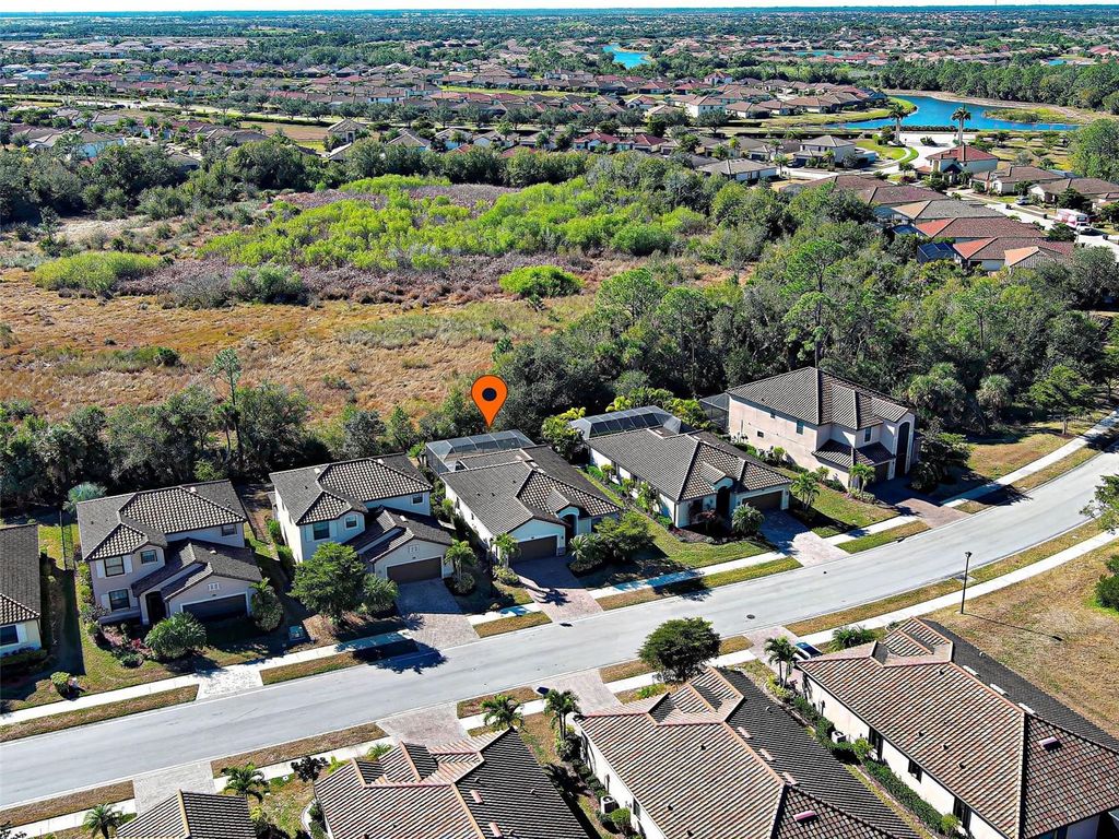 Image 37 of property listing at 12781 CINQUETERRE DRIVE, Venice, FL 34293