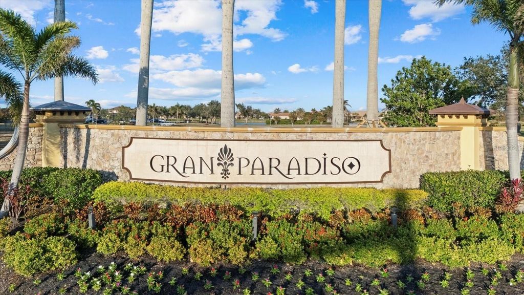 Image 39 of property listing at 12781 CINQUETERRE DRIVE, Venice, FL 34293