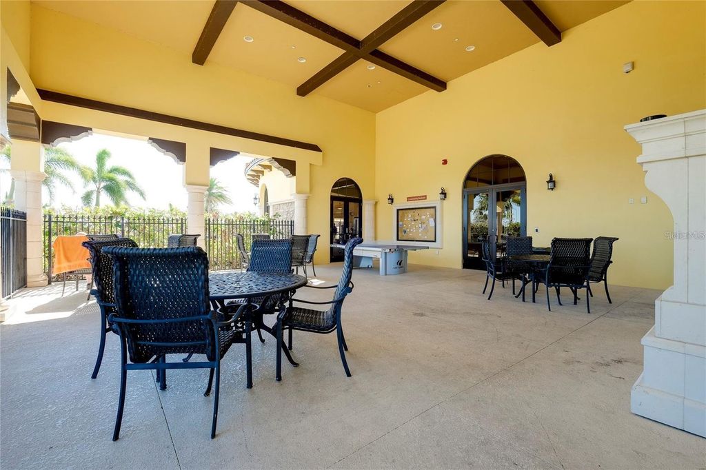 Image 45 of property listing at 12781 CINQUETERRE DRIVE, Venice, FL 34293