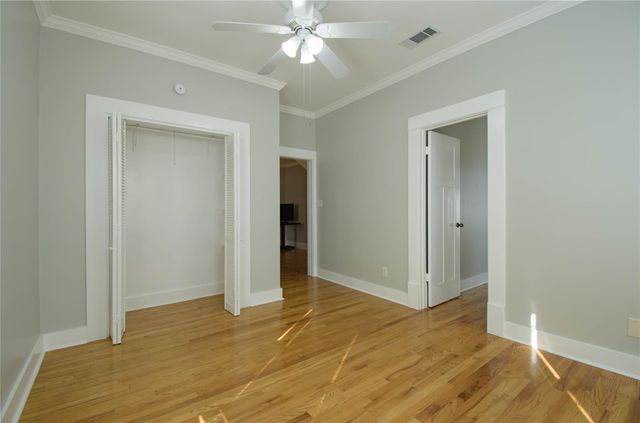 307 E Walnut DR, Austin, TX 78753