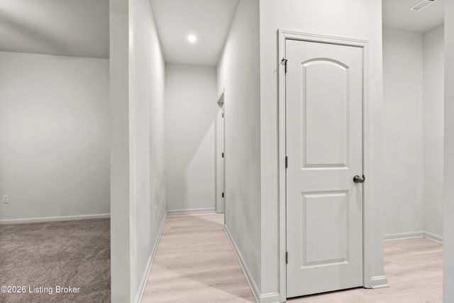 12038 Wooden Trace Dr, Louisville, KY 40229