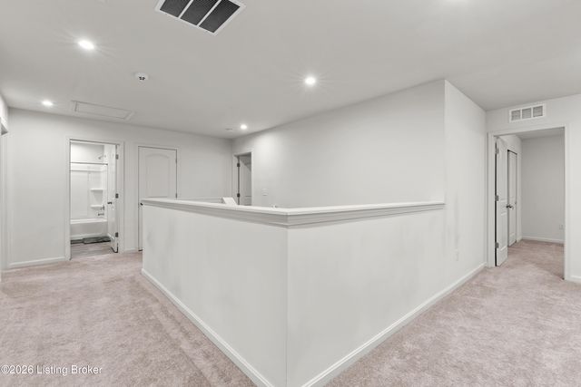 12038 Wooden Trace Dr, Louisville, KY 40229