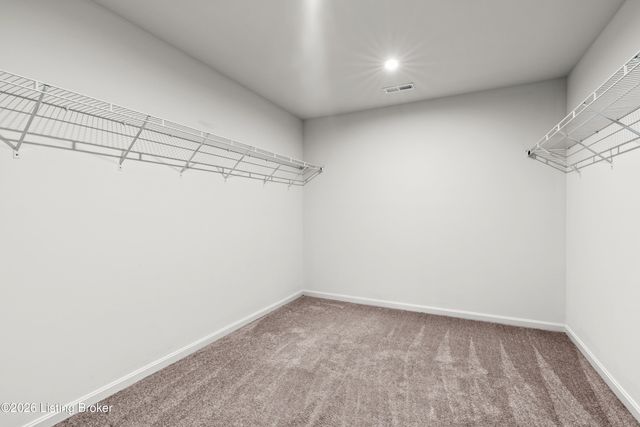 12038 Wooden Trace Dr, Louisville, KY 40229