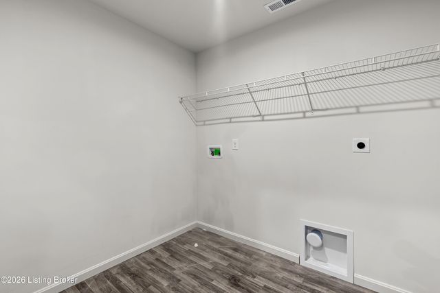 12038 Wooden Trace Dr, Louisville, KY 40229