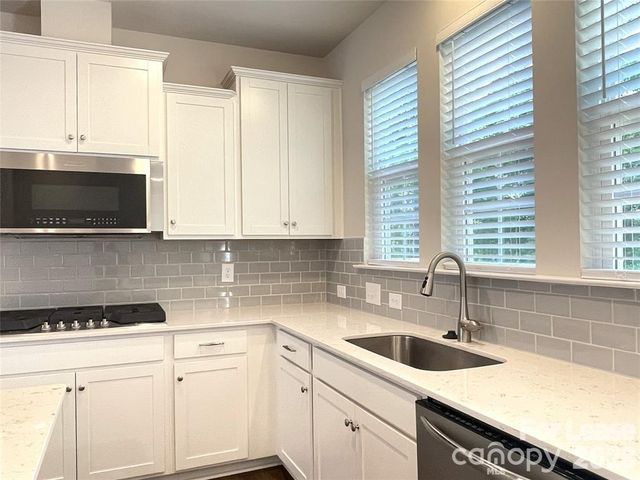 14051 Martin hill Way, Charlotte, NC 28277