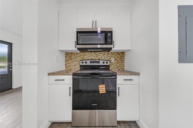 2440 NW 31st Ave, Fort Lauderdale, FL 33311