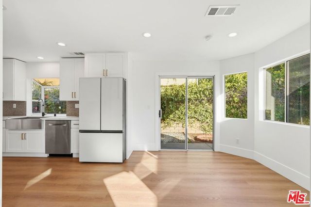 1752 Blossom Court, Newbury Park, CA 91320