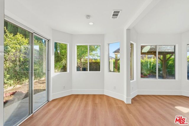 1752 Blossom Court, Newbury Park, CA 91320