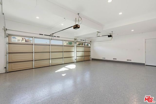 1752 Blossom Court, Newbury Park, CA 91320