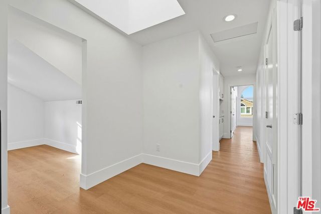 1752 Blossom Court, Newbury Park, CA 91320