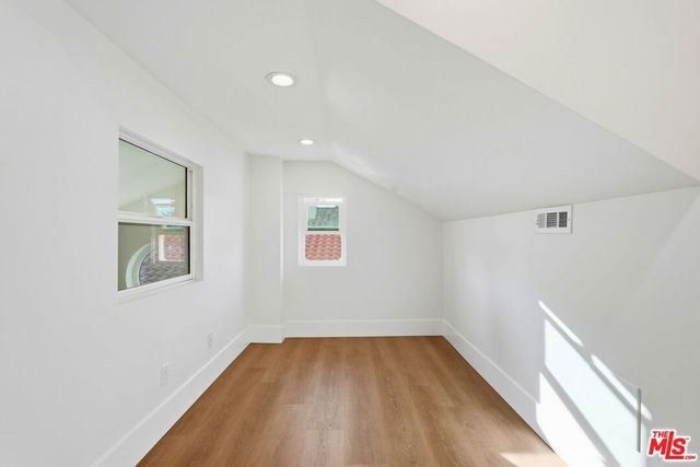1752 Blossom Court, Newbury Park, CA 91320