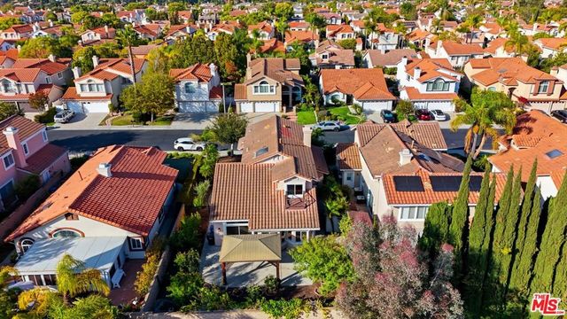 1752 Blossom Court, Newbury Park, CA 91320