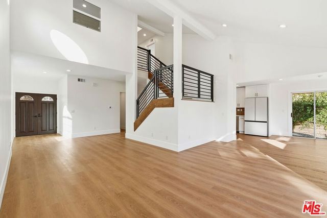 1752 Blossom Court, Newbury Park, CA 91320