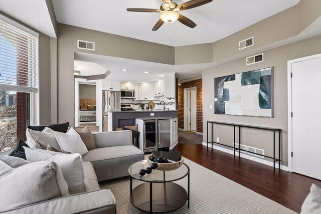 162 College Avenue W 5, Saint Paul, MN 55102