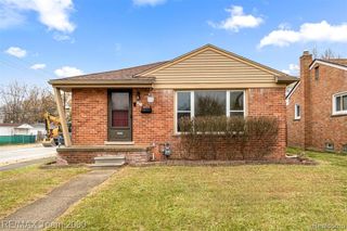 270 Cardwell Street, Garden City, MI 48135