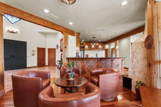 34214 S Glenn Miller Road Pr Se, Kennewick, WA 99338