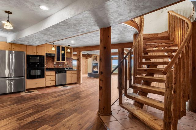 34214 S Glenn Miller Road Pr Se, Kennewick, WA 99338