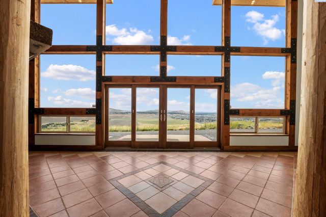 34214 S Glenn Miller Road Pr Se, Kennewick, WA 99338