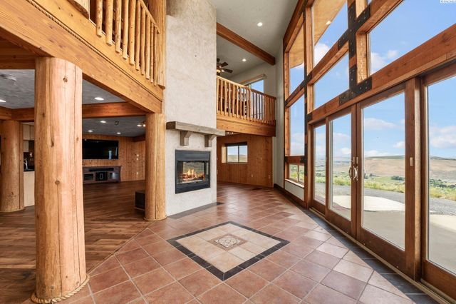 34214 S Glenn Miller Road Pr Se, Kennewick, WA 99338