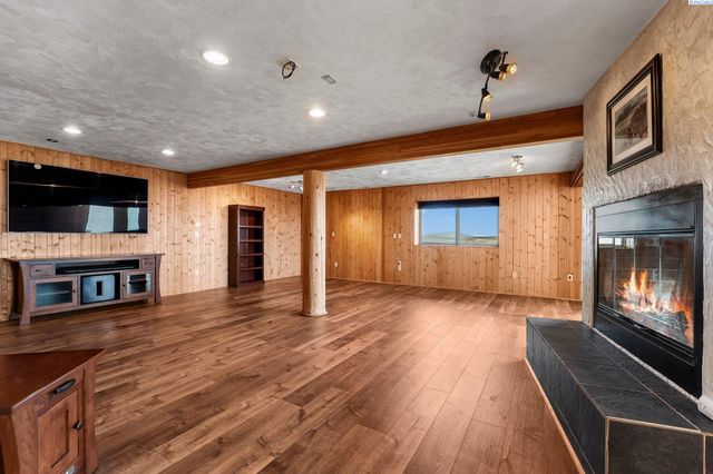 34214 S Glenn Miller Road Pr Se, Kennewick, WA 99338