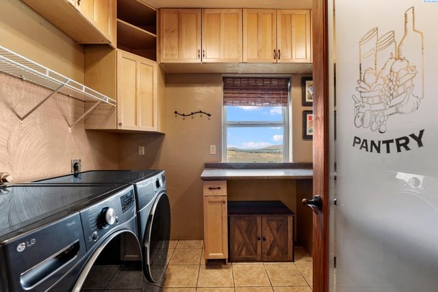 34214 S Glenn Miller Road Pr Se, Kennewick, WA 99338