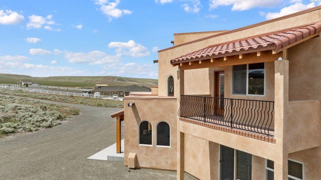 34214 S Glenn Miller Road Pr Se, Kennewick, WA 99338