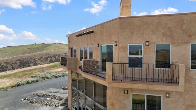 34214 S Glenn Miller Road Pr Se, Kennewick, WA 99338