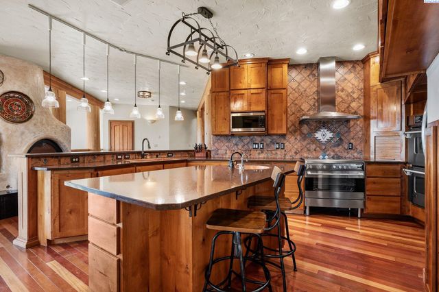 34214 S Glenn Miller Road Pr Se, Kennewick, WA 99338