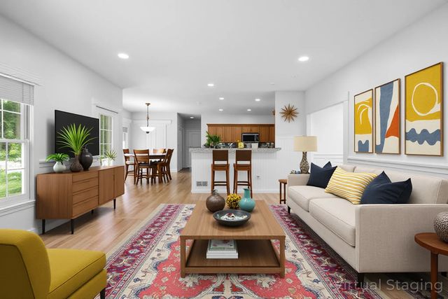 662 Waterbury Avenue, Gurnee, IL 60031