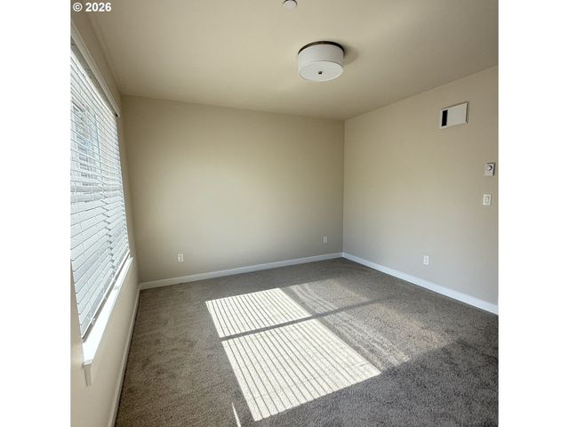37101 Dubarko W61, Sandy, OR 97055