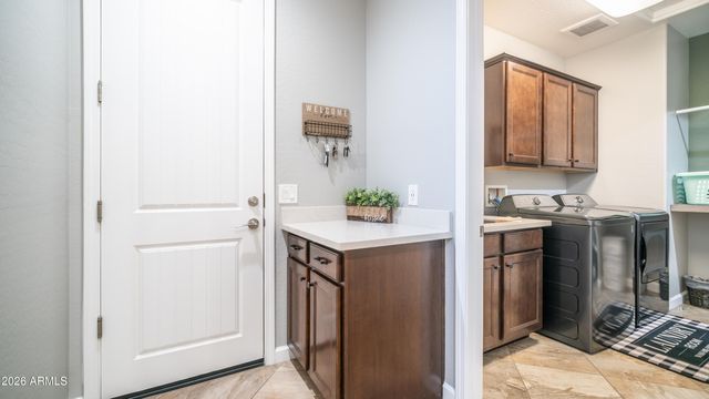 10533 E KINETIC Drive, Mesa, AZ 85212