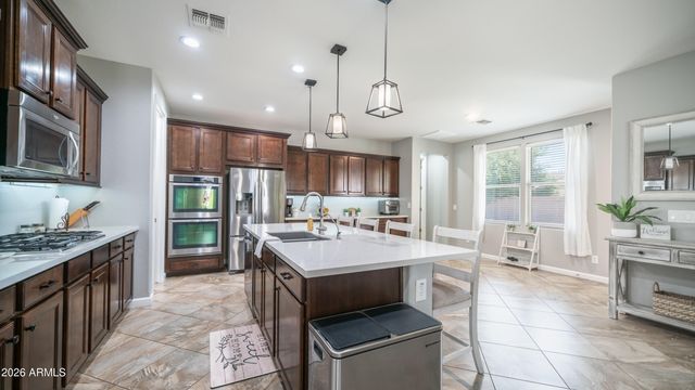 10533 E KINETIC Drive, Mesa, AZ 85212