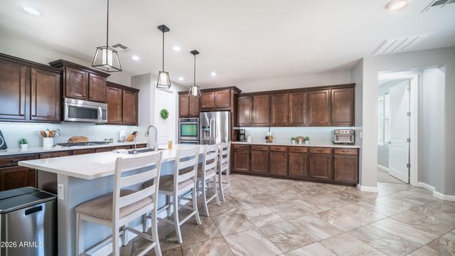 10533 E KINETIC Drive, Mesa, AZ 85212