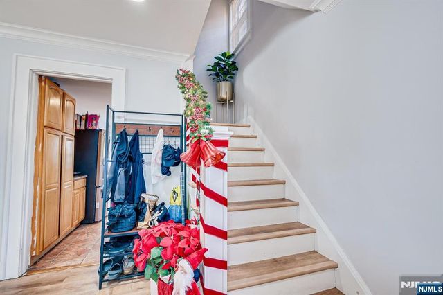 85 Hillcrest Terrace, East Orange, NJ 07018