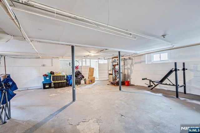 85 Hillcrest Terrace, East Orange, NJ 07018