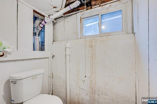 85 Hillcrest Terrace, East Orange, NJ 07018